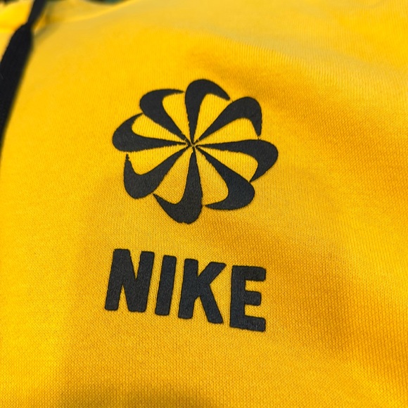 Men's Nike Hoodie Yellow Size L - Picture 3 of 7